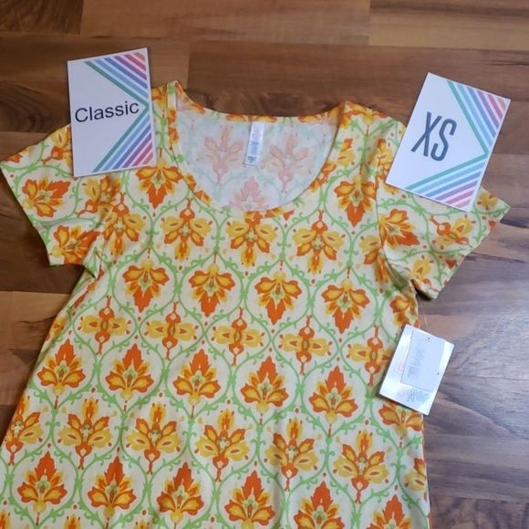 LuLaRoe Tops - NEW LuLaRoe Bright Classic T Size XS